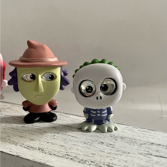 Nightmare before Christmas Disney Doorables Lock, Shock, & Barrel - Picture 5 of 9